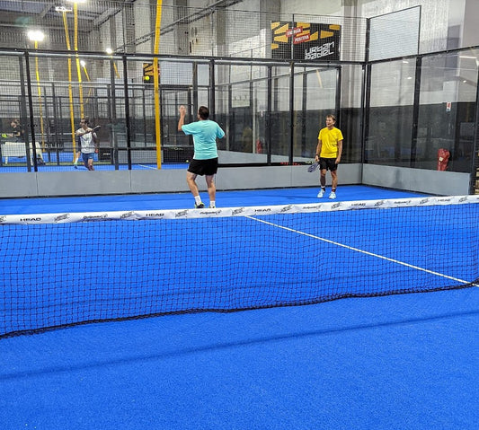 Tout savoir sur le Padel : règles, terrain, raquettes